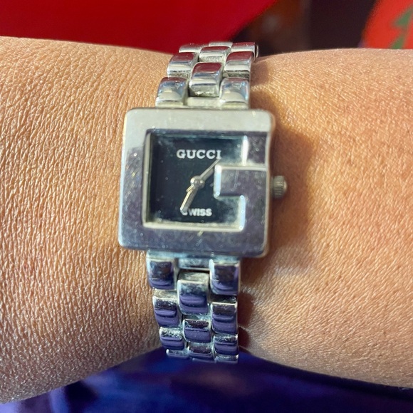 Gucci G Series Silver Stainless Steel Watch w/Black Rectangular Dial. 5 1/2 inch - Picture 2 of 9